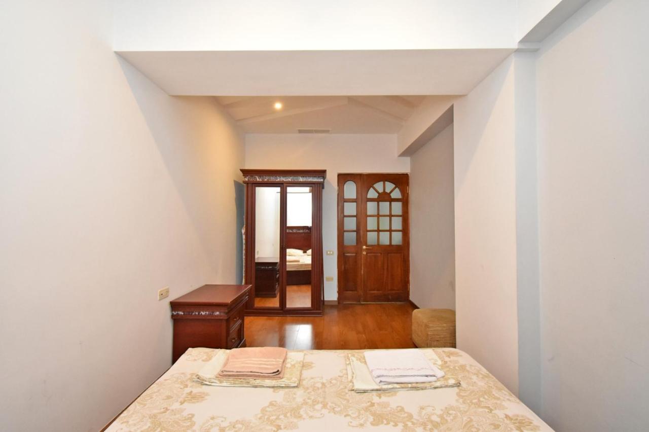 Armenak Apartments N20 Єреван Екстер'єр фото